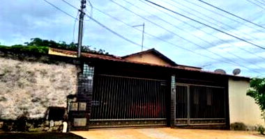 Casa Ocupada no Conjunto Residencial Aruanã I - Goiânia/GO