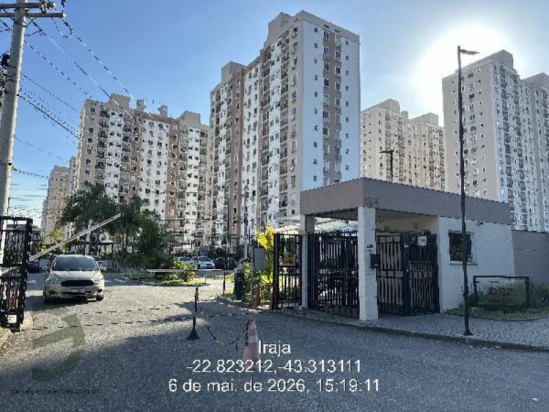 Apartamento com 2 Quartos e Vaga de Garagem