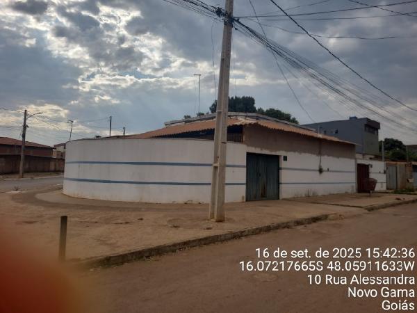 Casa com 2 Quartos, 1 Banheiro, 1 Vaga - Alphavile Paiva