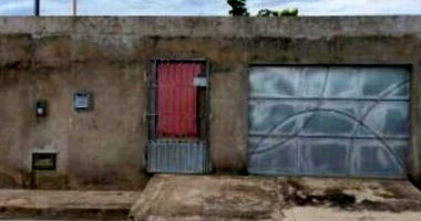 Casa com 2 quartos, 1 banheiro, 37m² construída, ocupada