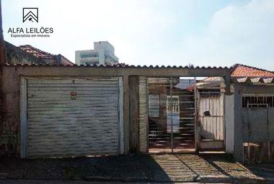 Casa com 2 quartos, 2 banheiros e 1 vaga na Vila Santana