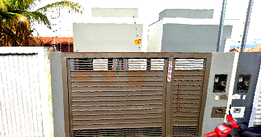 Casa com 2 quartos, 1 banheiro, 71,99m² construída, ocupada