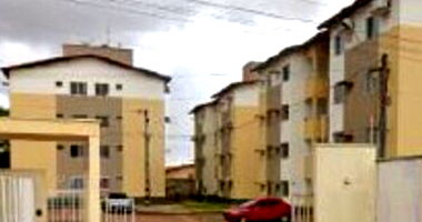 Apartamento 1º Pavimento com 1 Vaga - Vila Kiola