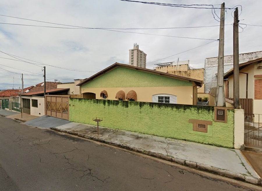 Casa com 3 quartos, 2 banheiros, 1 vaga, 142m² construída
