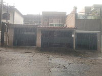 Casa com 3 quartos, 2 banheiros e 2 vagas de garagem