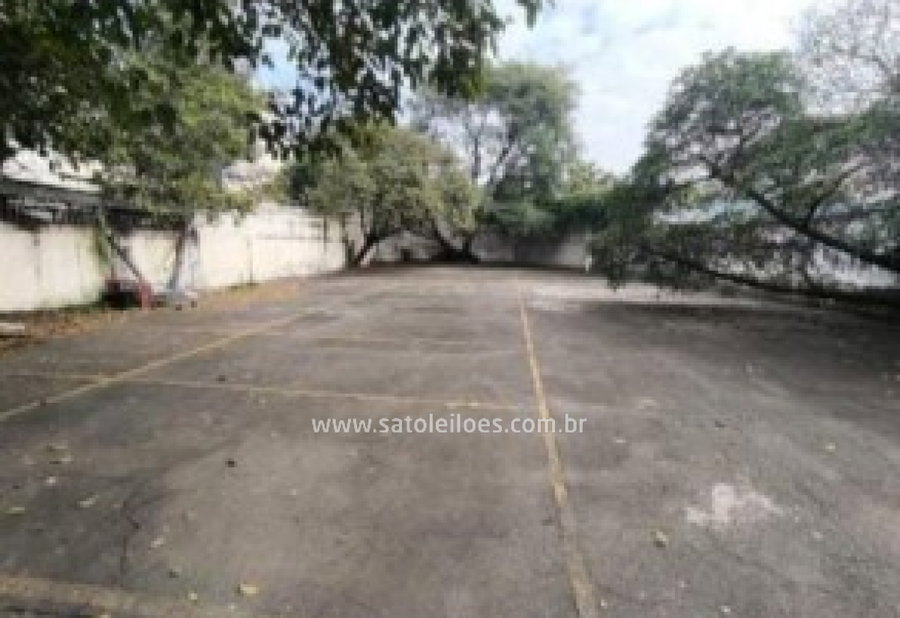 Terreno para Estacionamento com 765m² em Pinheiros