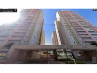 Apartamento com 2 Vagas em Leilão
