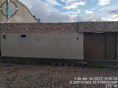 Casa com 2 Quartos e 1 Vaga em Caruaru