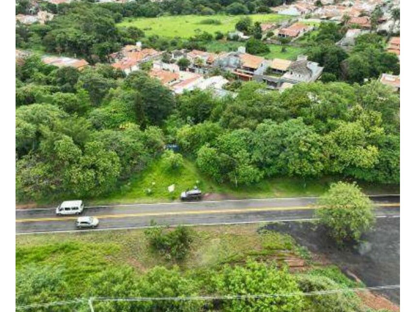 Terreno amplo em Parque Santa Cecília com 3.290,15m²
