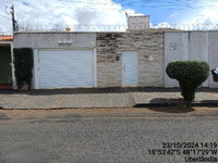 Casa com 3 quartos, 3 banheiros, 2 salas e cozinha, 294.52m² construída