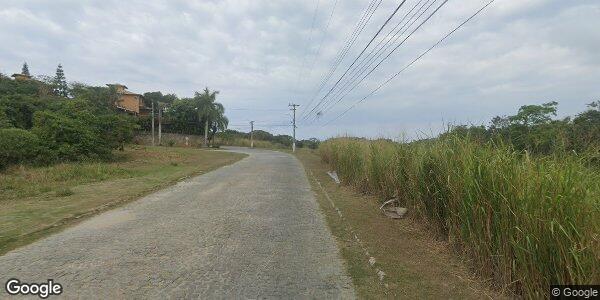 Casa com 177m² em Condomínio Vivendas I, desocupada