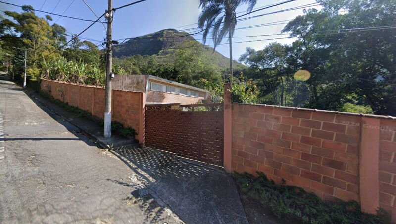 Casa no Retiro - Petrópolis/RJ com 450m²