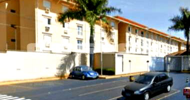 Apartamento aconchegante com 55m² em condomínio com segurança