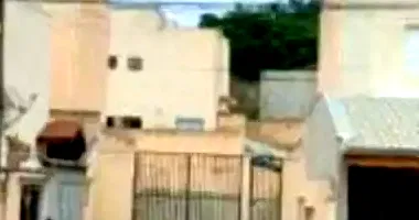 Casa em leilão com 2 quartos e 2 vagas