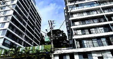 Apartamento com 2 quartos e vaga em Juiz de Fora