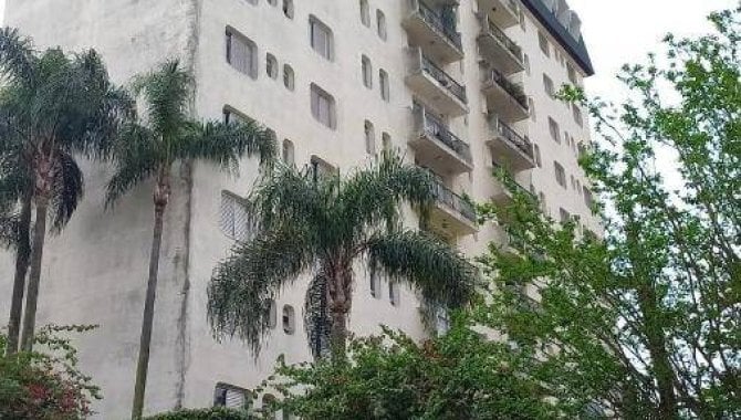 Apartamento Espaçoso com 3 Quartos e 1 Vaga em Paraisópolis