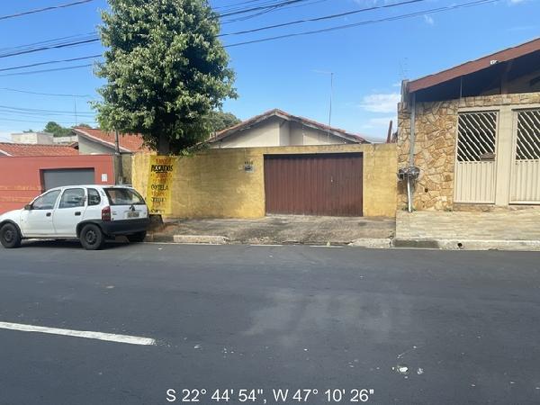 Casa com 2 quartos, 1 banheiro, 1 vaga, 53,57m² construída