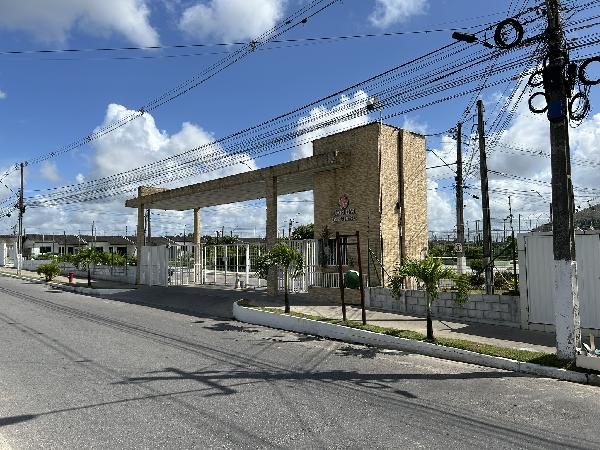 Casa com 2 quartos, 1 banheiro, 1 vaga, 58,48m² construída