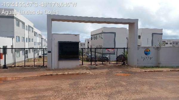 Apartamento com 2 Quartos e 1 Vaga em Aguas Lindas
