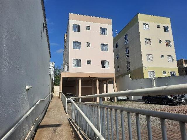 Apartamento com 3 quartos em Colombo, PR