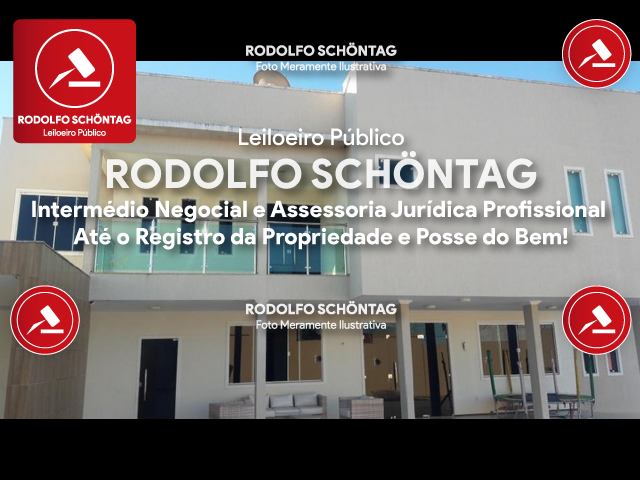 Casa com 5 suítes, piscina e campo de futebol