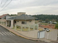 Terreno urbano com construção, 1.425,70 m², 298,89 m² construídos