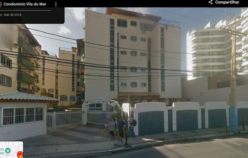 Apartamento em Ondina com 2 Quartos e Vaga de Garagem