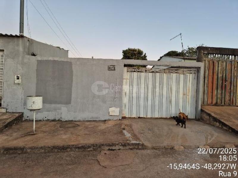Casa com 2 quartos em Santo Antônio do Descoberto/GO - 60m²