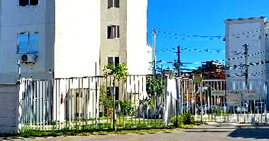 Apartamento com 2 quartos e 1 vaga em Lauro de Freitas/BA