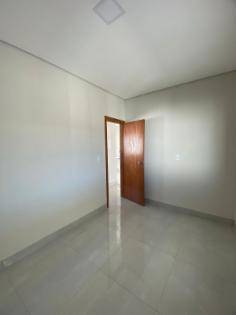 Casa com 3 quartos, 200m² de terreno, ocupada