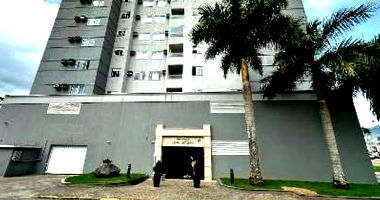 Apartamento com 2 vagas, 94m², Ocupado