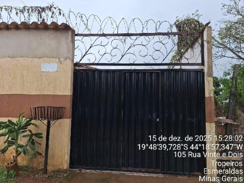 Casa em Esmeraldas com 2 Quartos e 68.49m² de Área Privativa