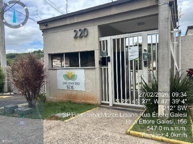 Apartamento com 2 Quartos e 2 Vagas em Condomínio
