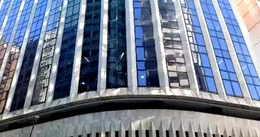 Conjunto Comercial Desocupado com 10 Vagas e 800m²