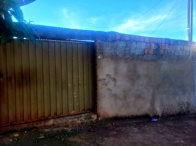 Casa com 36,85m² construída e terreno de 140m², lote 13, desocupada