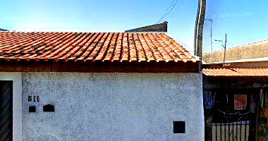 Casa residencial com 2 cômodos em terreno de 140m², desocupada