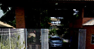 Casa com 143,94m² construída, 0 vagas, 0 banheiros, 0 quartos, ocupada
