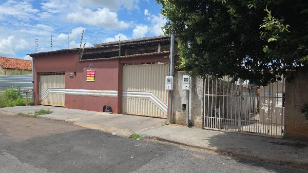 Casa com 3 quartos, 295m², terreno de 250m² em Cuiabá/MT