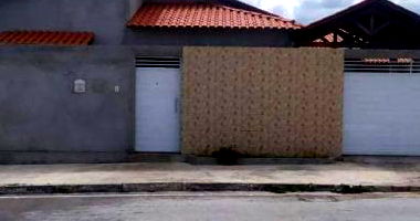 Casa espaçosa com 4 quartos e 3 banheiros, 226.64 m² construída, ocupada