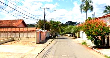 Casa 360m², Vila Monticelli, em Goiânia/GO - Ocupada