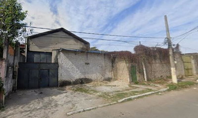 Galpão industrial com 273,32 m² construídos