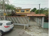 Casa em leilão com 4 quartos e 2 banheiros