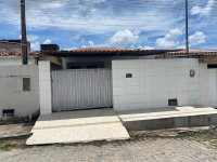 Casa em Santa Rita - 3 quartos, 2 banheiros, 68m²