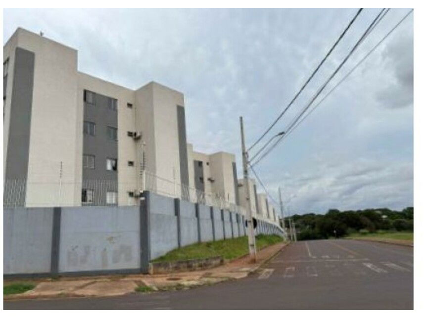 Apartamento 303 com 1 vaga em condomínio em Cascavel/PR