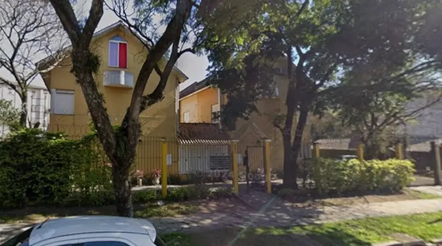 Box com 10,58m², capacidade para 1 veículo