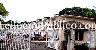 Casa com 3 quartos, 2 banheiros, 1 vaga e 76,9m² construída