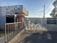 Casa com 2 quartos e 2 vagas em Pedro Leopoldo