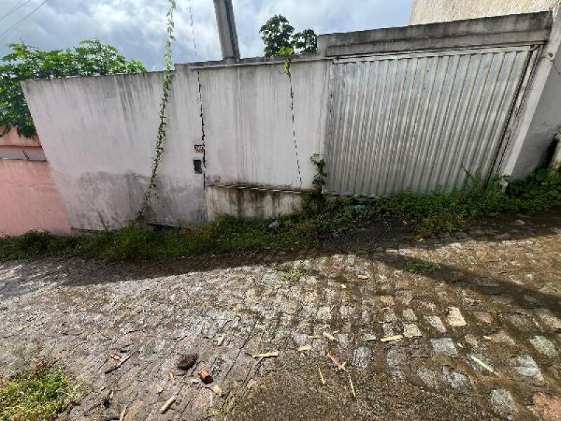 Casa com 2 quartos e 1 banheiro, 77.27m²