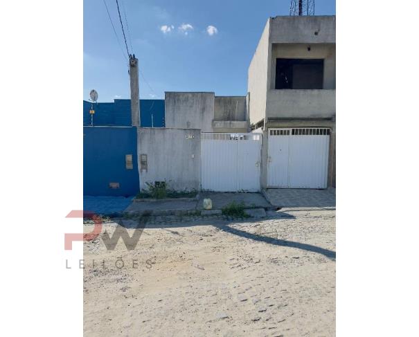 Casa em Feira de Santana com 2 quartos