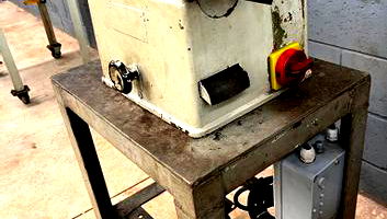 Chanfadeira Industrial com Bancada